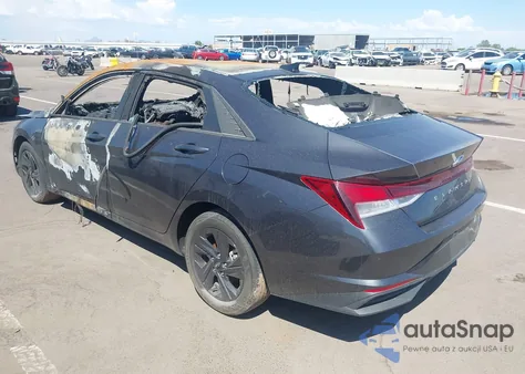 2022 Hyundai Elantra Sel from USA, damaged, VIN 5NPLM4AG2NH075152